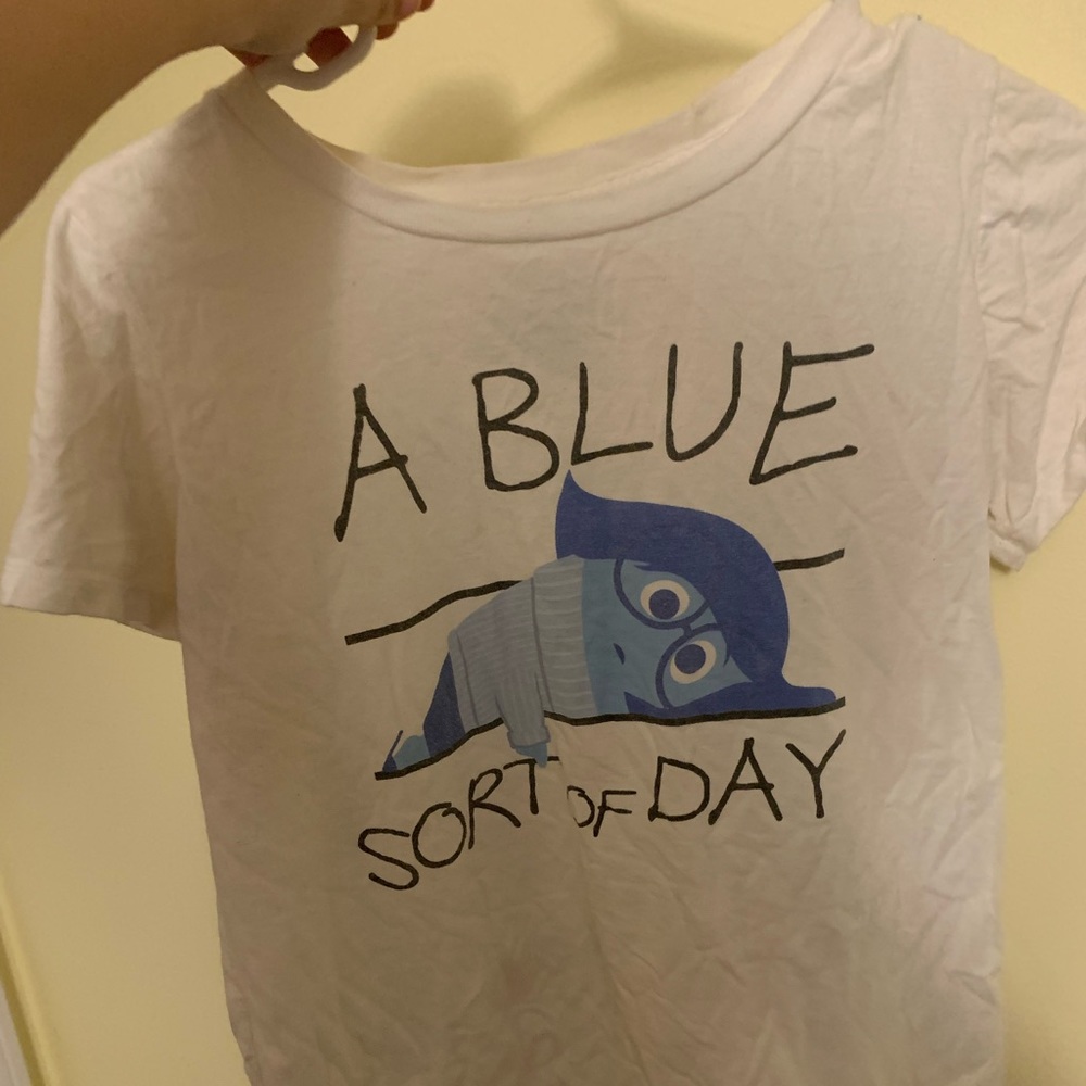 Disney Pixar Inside Out XL teens/ juniors shirt